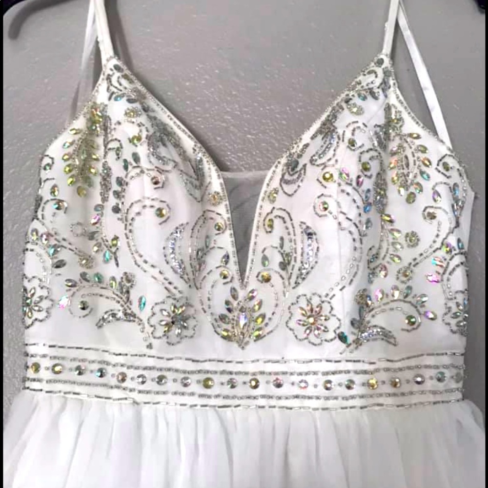 White beaded formal. Size 11/12 Bee Darlin